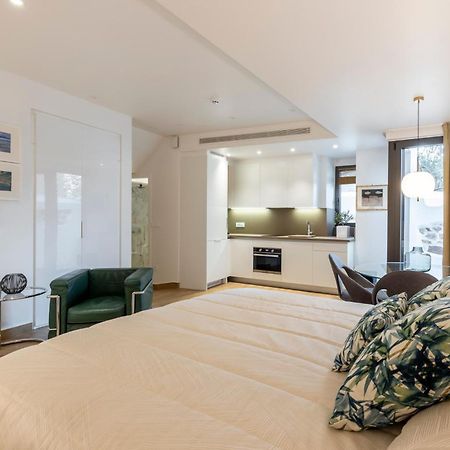 Art-W Executive Apartments Atene Esterno foto