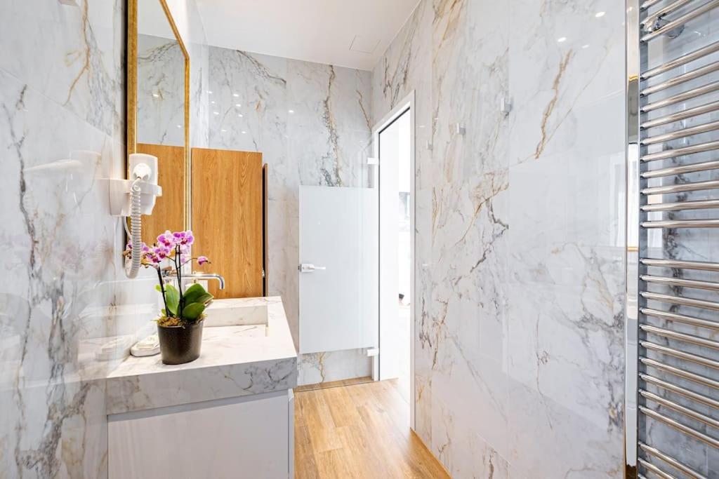 Art-W Executive Apartments Atene Esterno foto
