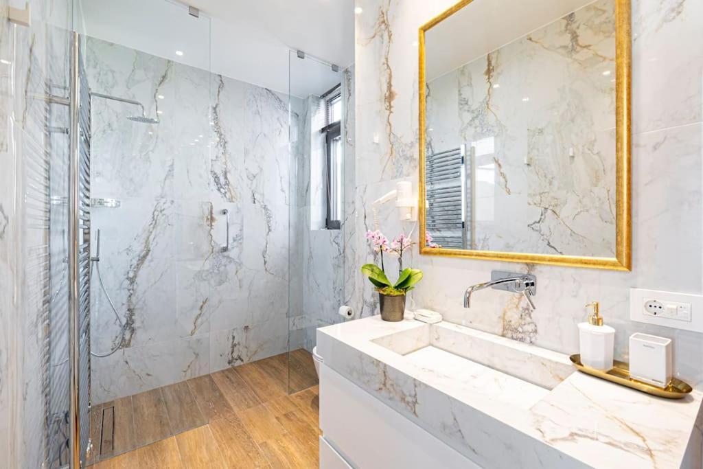 Art-W Executive Apartments Atene Esterno foto