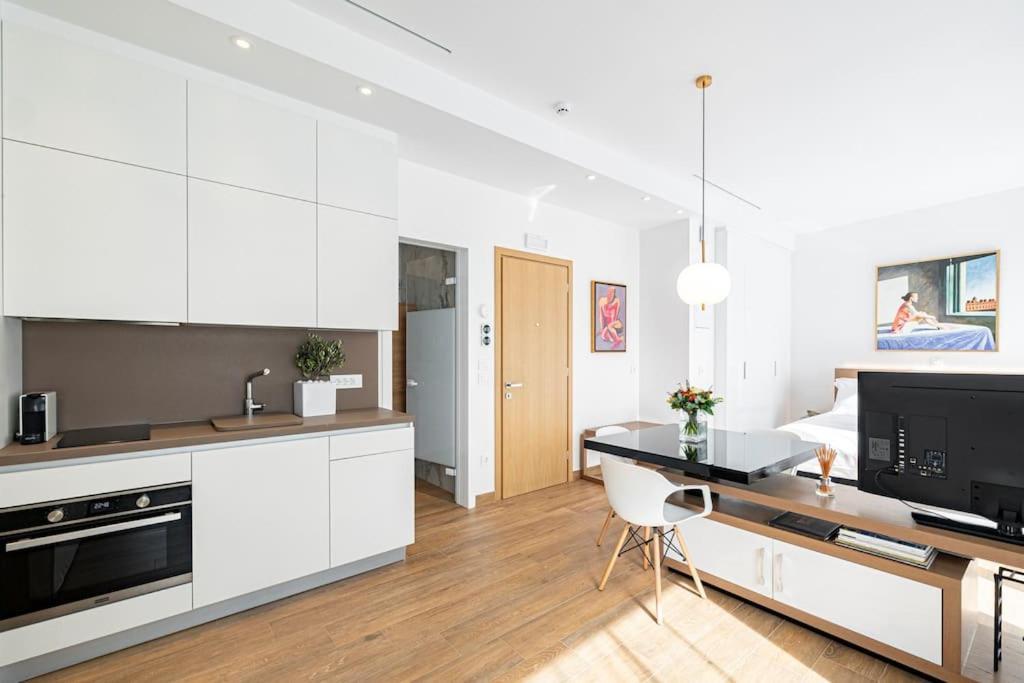 Art-W Executive Apartments Atene Esterno foto