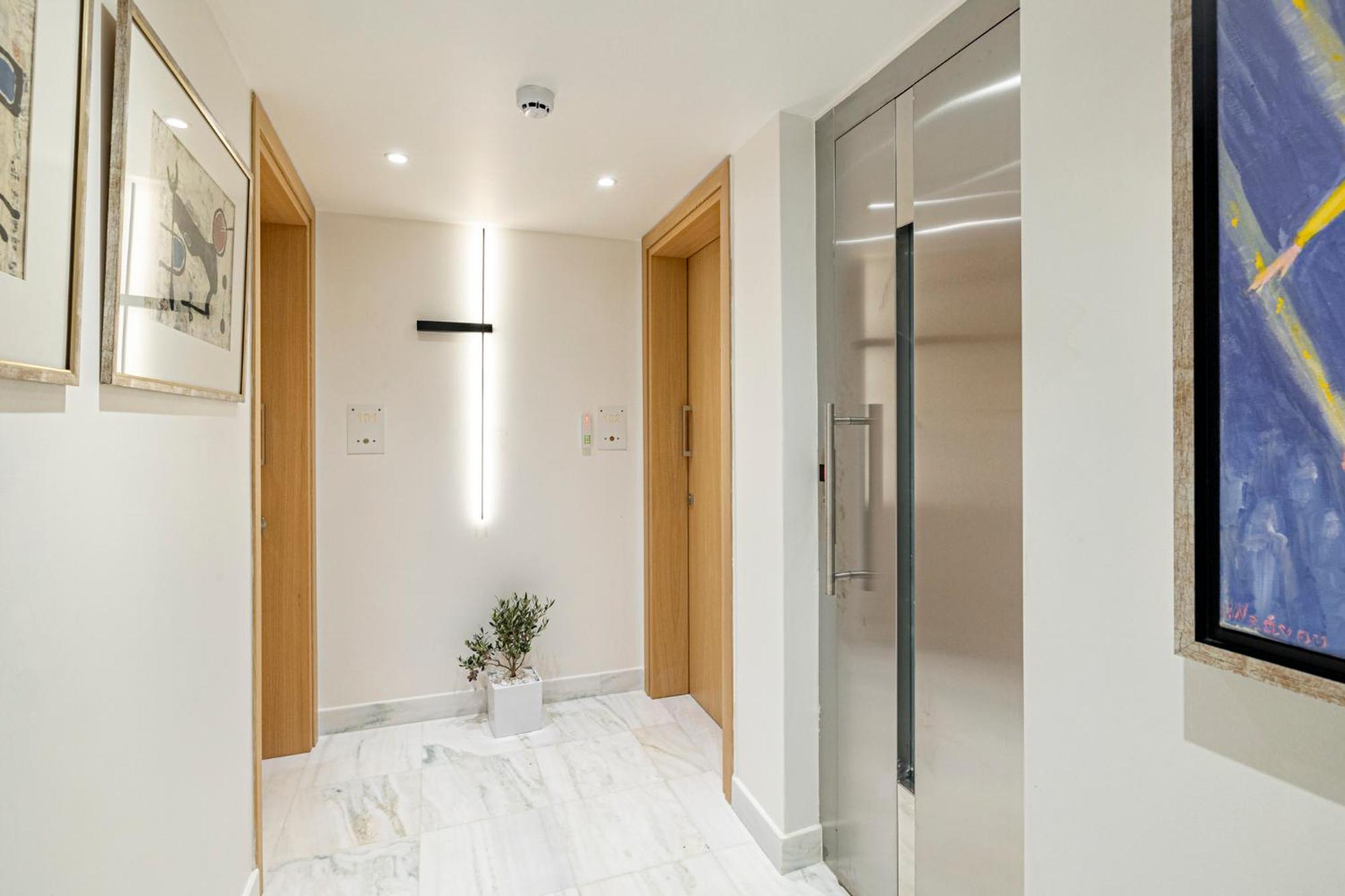 Art-W Executive Apartments Atene Esterno foto